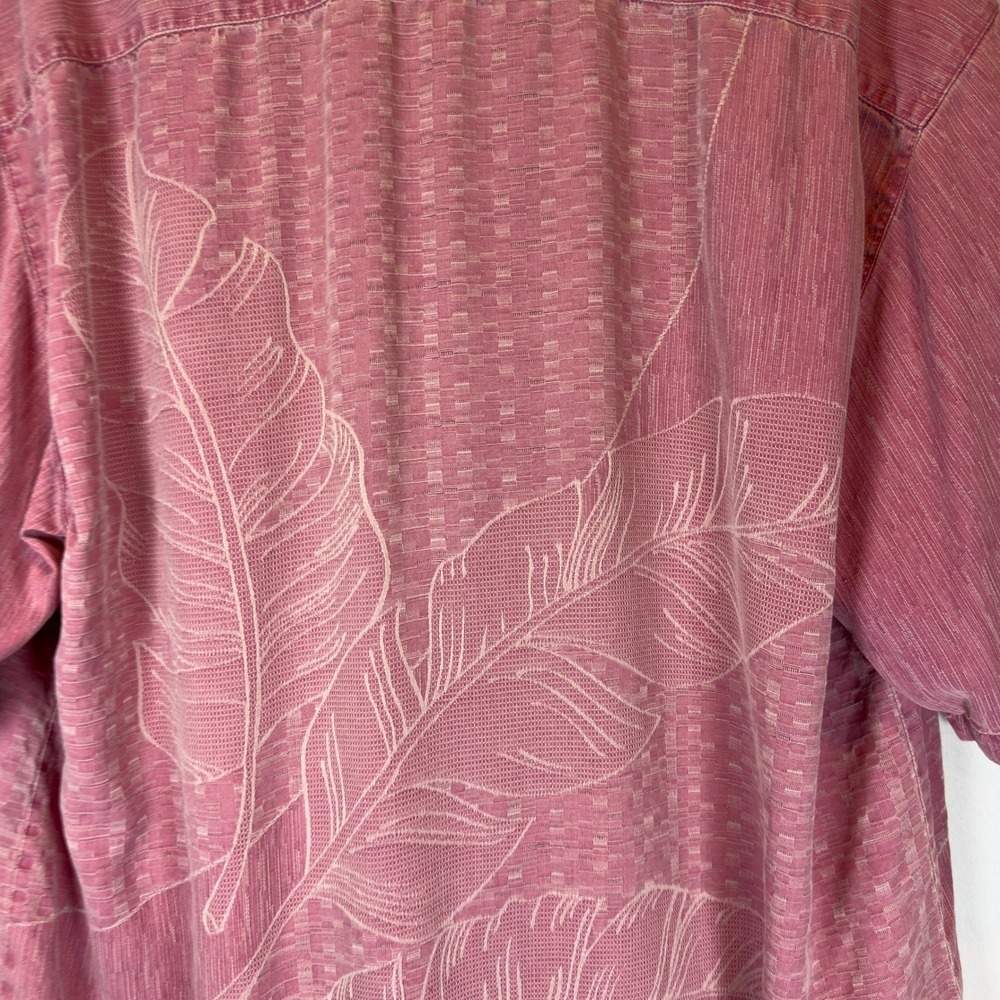 Tommy Bahama Silk Camp Shirt Men's Large Salmon Pink Tropical Leaf Short Sleeve - Picture 4 of 8